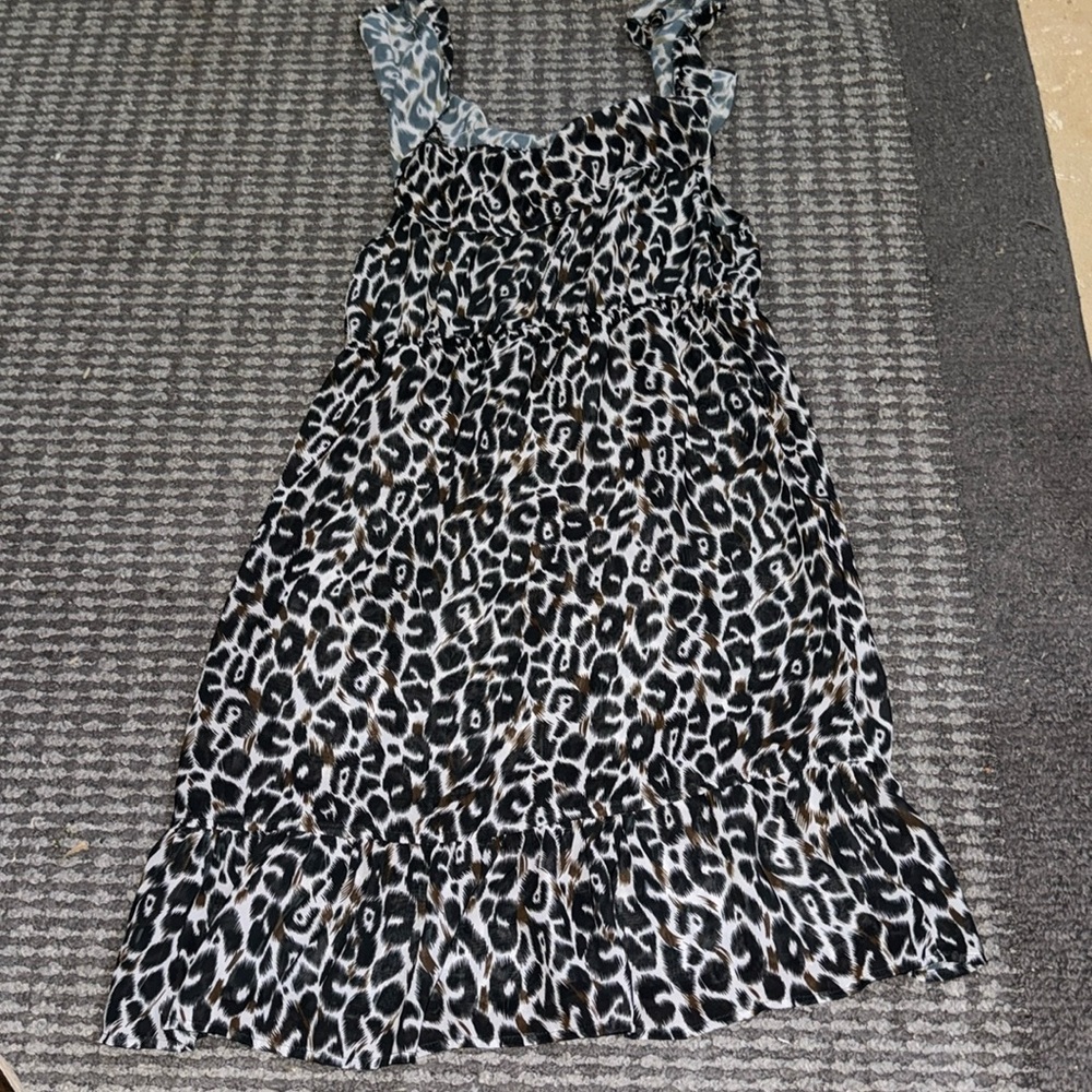Woman’s Gianna Bini Leopard Dress sz med